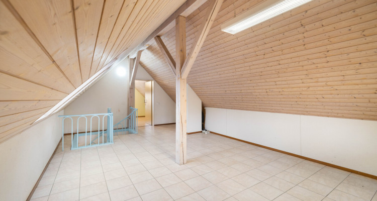 Charmantes Landhaus mit grossem Grundstück und Naturanschluss image 8