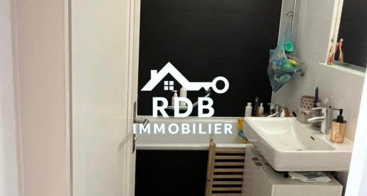 Appartement de 4,5 pièces au 6ème étage situé à Genève 1208 image 5