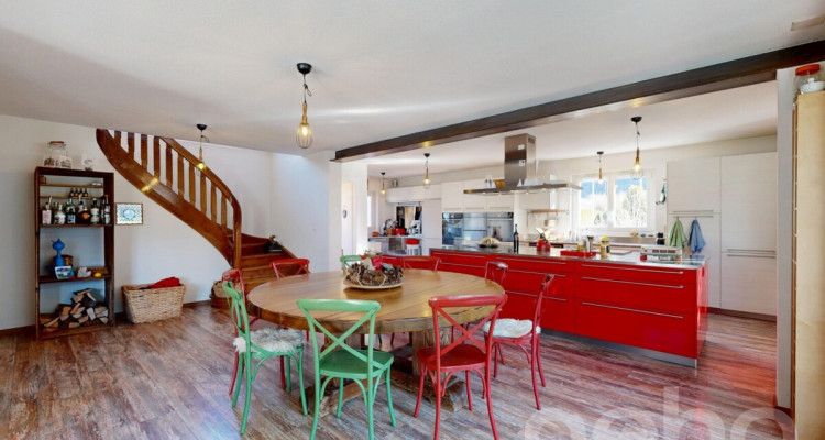 Charrat - Villa 7 pièces et studio dans les combles image 2