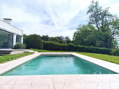 Villa Azur, magnifique piscine et jardin, pompe à chaleur, Bellevue image 2