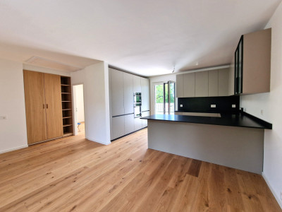 Villa Azur, magnifique piscine et jardin, pompe à chaleur, Bellevue image 8