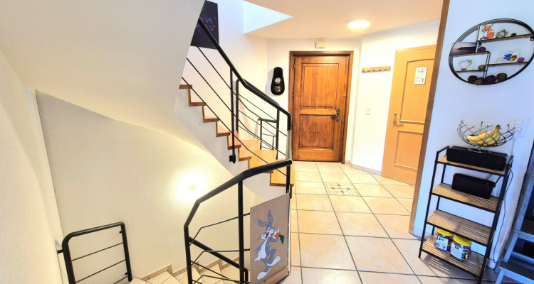 St-Triphon/Ollon : Belle villa mitoyenne contigüe de 4,5 pièces, terrasse-jardin image 4