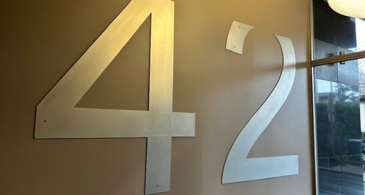 Appartement meublé 6 pièces Av. de la Roseraie 42 image 1