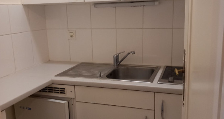 Studio à 2 pas de la Cathédrale  image 4