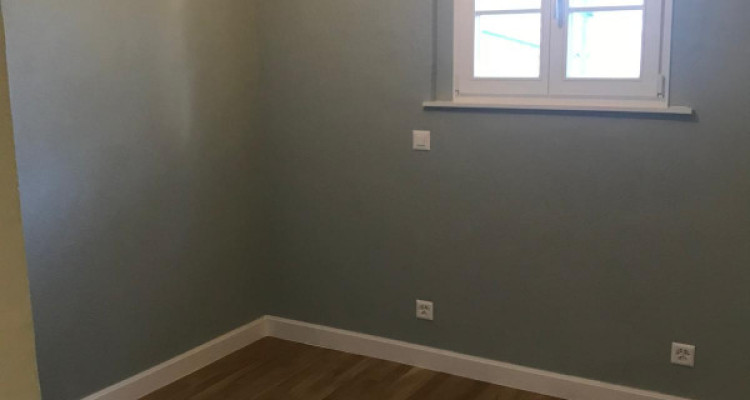 Appartement 5 pièces Duplex situé à Collex  image 5