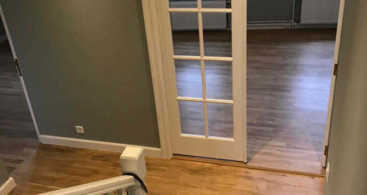 Appartement 5 pièces Duplex situé à Collex  image 4