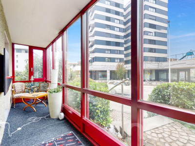 Wohngenuss mit Stil - 4.5-Zimmerwohnung mit Kamin, Terrasse & Loggia image 7