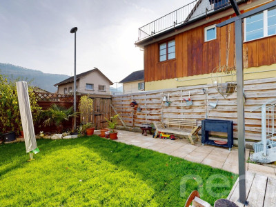 Doppelhaushälfte mit Einliegerwohnung in Balsthal image 1