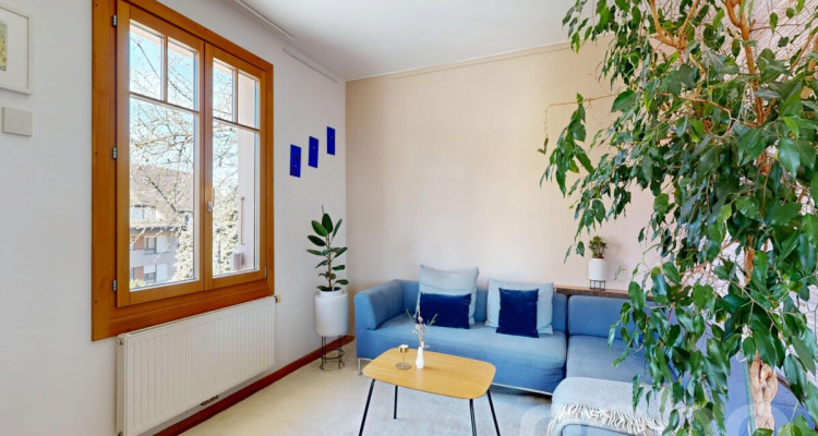 Maison villageoise rénovée de 6 pièces avec jardin au c?ur de Belmont image 5