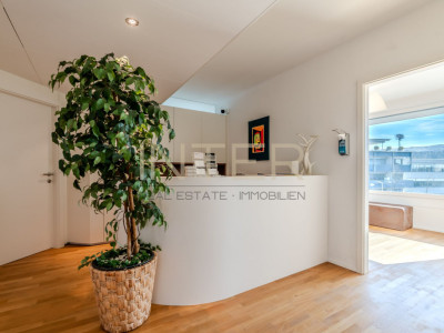 Praxisräume im Zentrum von Baar (ZG) - 3 Behandlungsräume mit Lavabo image 1