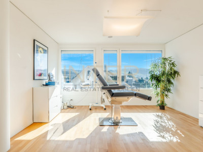 Praxisräume im Zentrum von Baar (ZG) - 3 Behandlungsräume mit Lavabo image 5