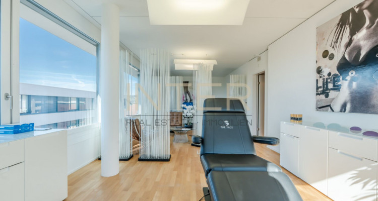 Praxisräume im Zentrum von Baar (ZG) - 3 Behandlungsräume mit Lavabo image 7