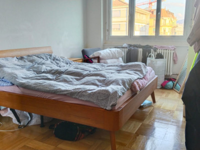 Joli 4 pièces avec balcon à la Servette image 5