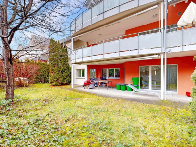 Moderne 4.5-Zimmer Gartenwohnung in Egg bei Zürich image 1