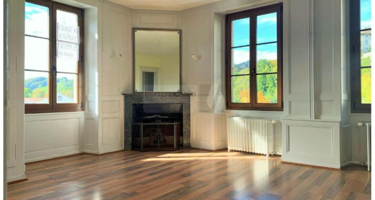 Appartement duplex 6p dans une jolie maison, 2200fr à Moudon image 2