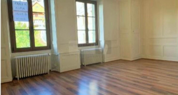 Appartement duplex 6p dans une jolie maison, 2200fr à Moudon image 9