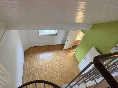 Duplex 4,5p à Chavannes des bois à 3500fr 160m2 image 2