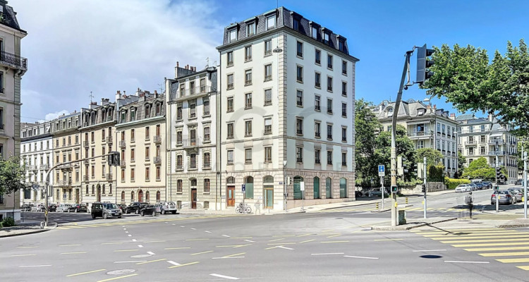 NOUVEAUTÉ EN LOCATION BUREAU AU COEUR DE GENÈVE ! image 1