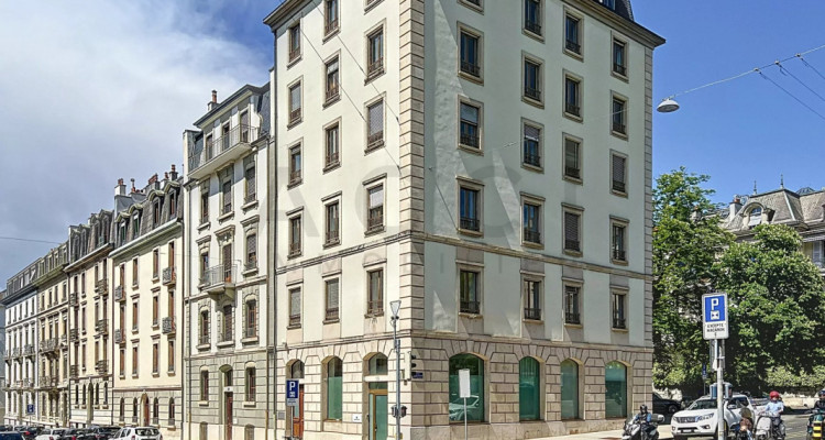 NOUVEAUTÉ EN LOCATION BUREAU AU COEUR DE GENÈVE ! image 1