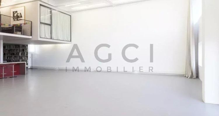 Loft de 395 m² avec Terrasse Privative à Proximité de Pont-Rouge image 4