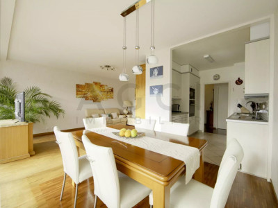 Appartement spacieux et traversant lumineux avec balcons image 3