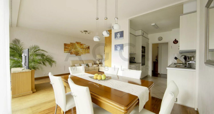 Appartement spacieux et traversant lumineux avec balcons image 3