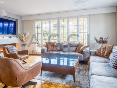 Élégance et Confort : Spacieuse Villa Familiale à Vernier image 2