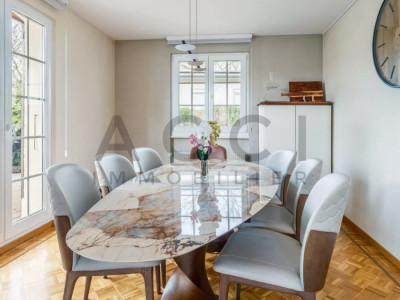 Élégance et Confort : Spacieuse Villa Familiale à Vernier image 3