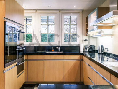 Élégance et Confort : Spacieuse Villa Familiale à Vernier image 4