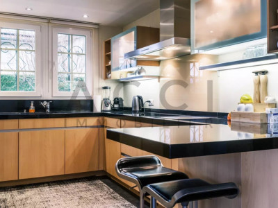 Élégance et Confort : Spacieuse Villa Familiale à Vernier image 5