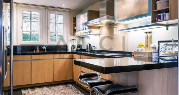 Élégance et Confort : Spacieuse Villa Familiale à Vernier image 5