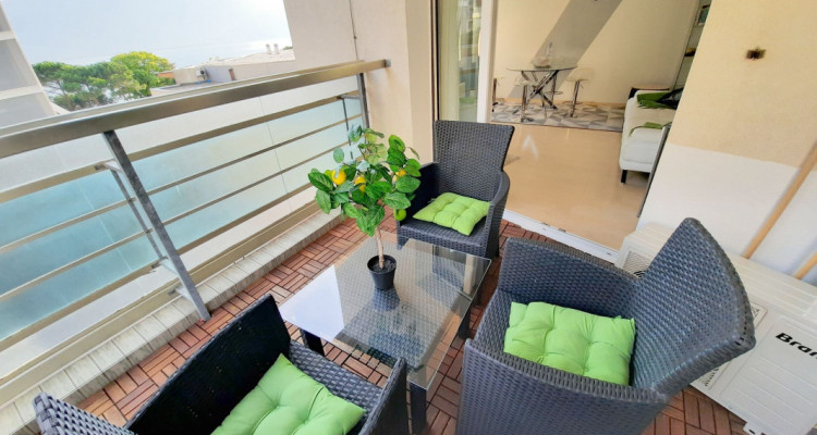 Location courte/longue durée: appartement à Montreux 4,5 pièces rénové, meublé  image 10