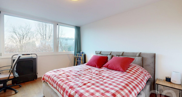 Grosszügige, lichtdurchflutete 4.5-Zimmer-Wohnung in Adliswil image 8