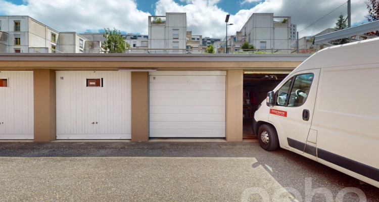 Appartement 3.5 pièces lumineux avec vue imprenable et garage box image 12