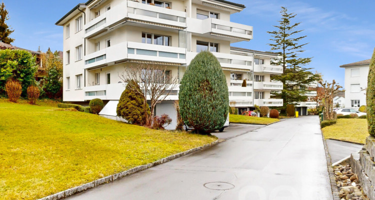 Familienfreundliche Wohnung mit bezauberndem Ausblick auf die Bergwelt image 1