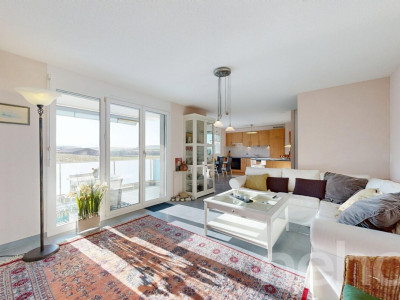 Appartement traversant 3.5p, lumineux avec balcon et vue sur les Alpes image 1