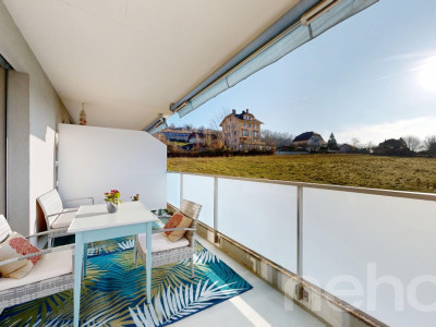 Appartement traversant 3.5p, lumineux avec balcon et vue sur les Alpes image 4