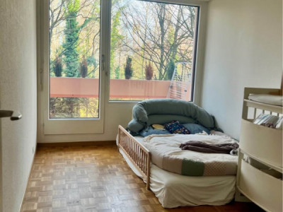 📢 EXCLUSIVITÉ : REPRISE DE BAIL - EAUX-VIVES 5 PIÈCES À SAISIR image 1