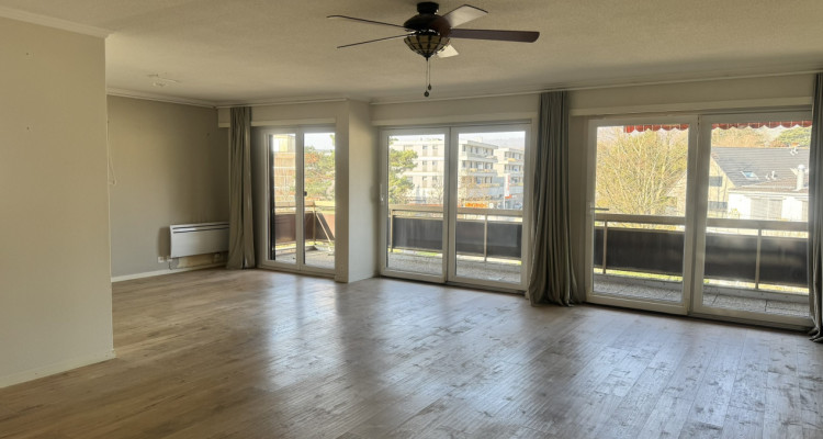 Emplacement idéal au centre ville  image 3