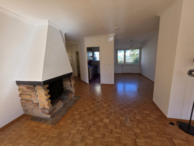 COLLONGE-BELLERIVE – APPARTEMENT TRAVERSANT DE 4 PIÈCES AVEC CHEMINÉE  image 12