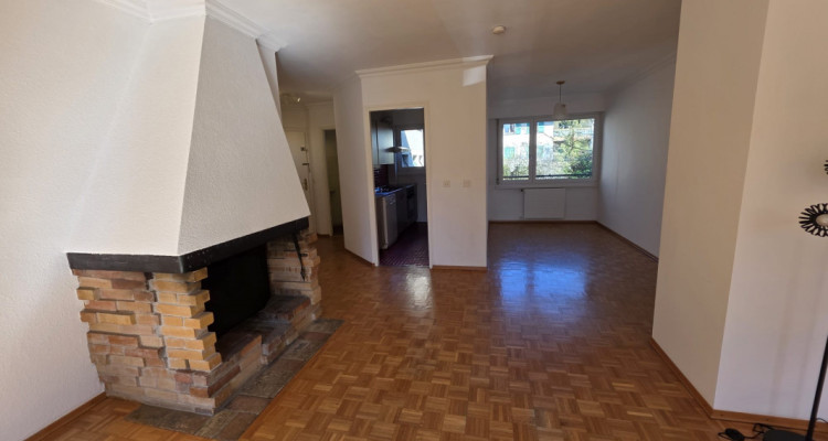 COLLONGE-BELLERIVE – APPARTEMENT TRAVERSANT DE 4 PIÈCES AVEC CHEMINÉE  image 12