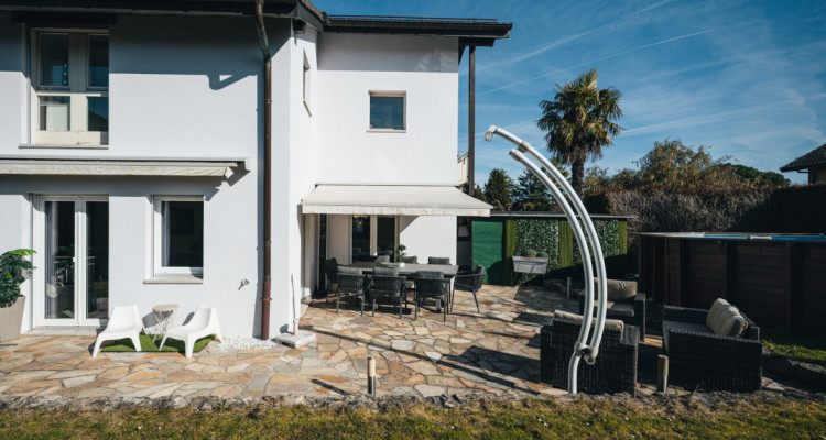 EXCLUSIVITE IMMO2Z : Villa mitoyenne de 5.5 pièces  image 2