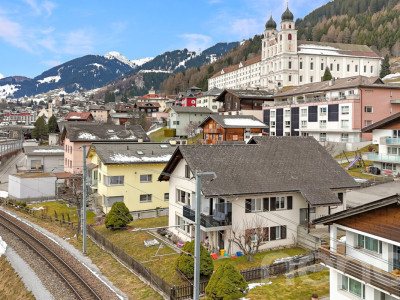 Renditeobjekt: Mehrfamilienhaus mit 5 Einheiten in Disentis image 1