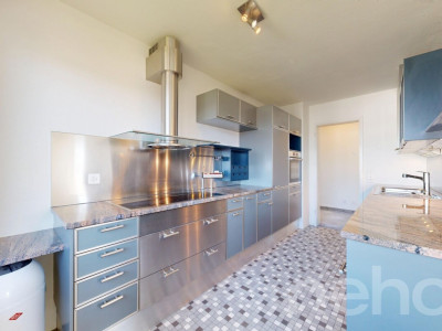 Lichtdurchflutete 4-Zimmer-Wohnung mit See- und Alpenblick in Meilen image 8