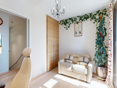 Grande maison individuelle nichée dans un écrin de verdure image 8