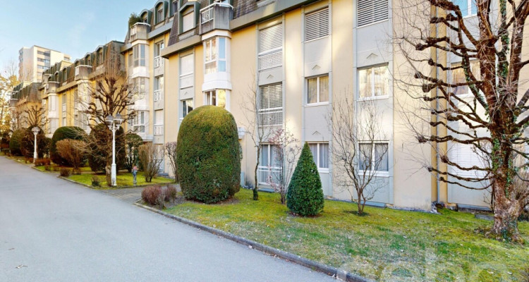 Exclusif: lumineux appartement traversant dans PPE de standing image 12