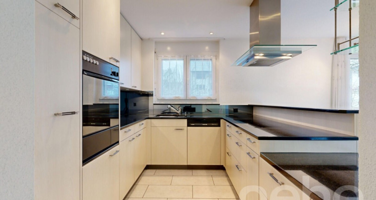 Grosszügige und gepflegte Gartenwohnung an ruhiger Lage image 5