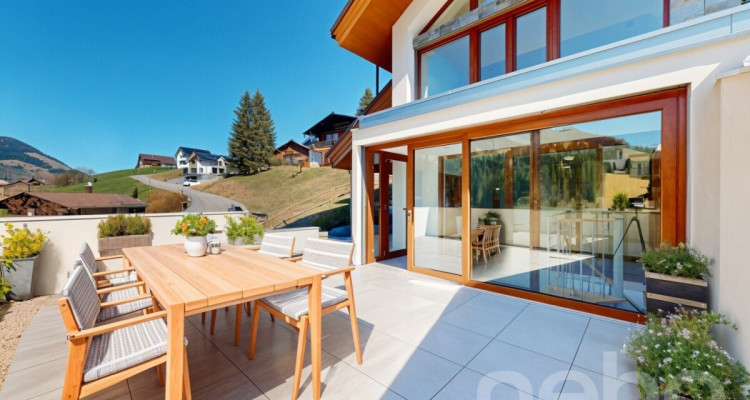 Ankommen und durchatmen: Neubau mit unverbaubarem Bergblick image 2