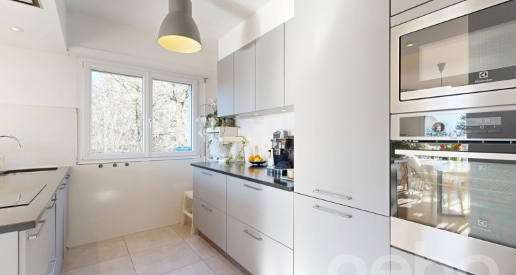 Appartement lumineux 4 chambres avec balcons et vue dégagée image 2