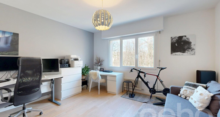 Appartement lumineux 4 chambres avec balcons et vue dégagée image 7